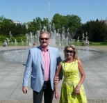 Przy fontannie Cosmopolis w Toruniu, wiosna 2013